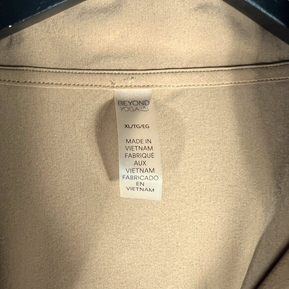 NWT Beyond Yoga Women's In Stride Half Zip Pullover in Toffee Tan Brown Size XL - Picture 6 of 10